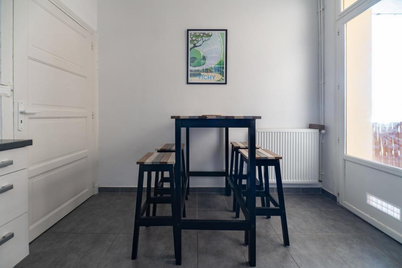 וישי Le Belfort - Grand Appartement Avec Terrasse Et Parking Prive מראה חיצוני תמונה